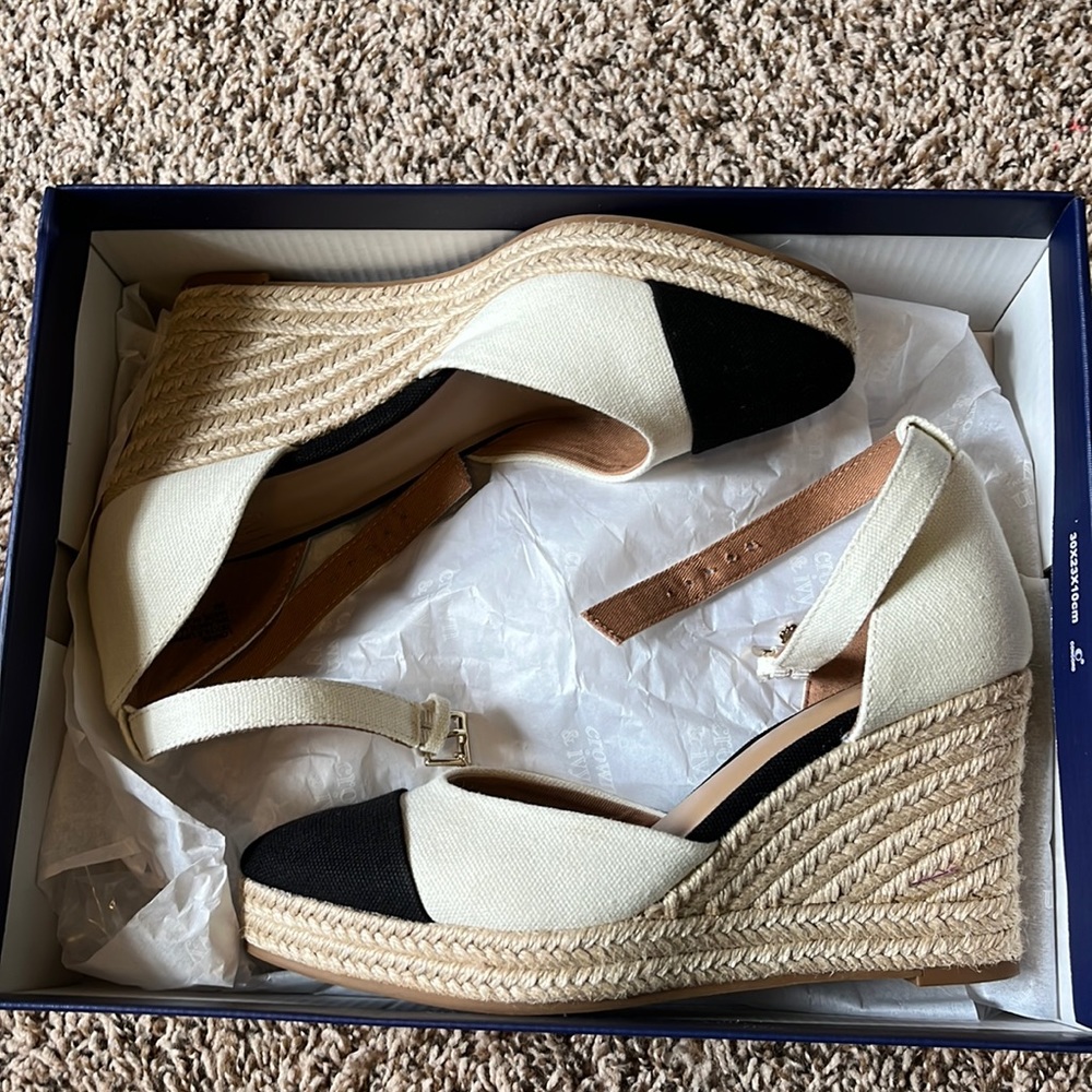 Crown and Ivy wedges